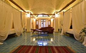 اتاق چهار تخته زال vip اقامتگاه سنتی دالان جهان اصفهان